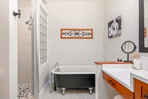 Tiny photo for 57339 Mountain View Lane #5, Sunriver, OR 97707 (MLS # 220221544)