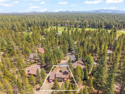 Tiny photo for 57339 Mountain View Lane #5, Sunriver, OR 97707 (MLS # 220221544)