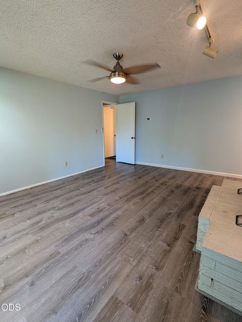 Tiny photo for 3628 Coronado Way, Klamath Falls, OR 97603 (MLS # 220224846)