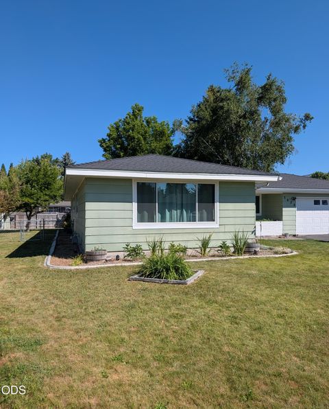 Tiny photo for 3628 Coronado Way, Klamath Falls, OR 97603 (MLS # 220224846)