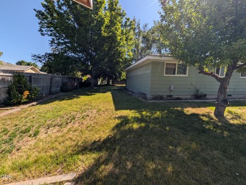 Tiny photo for 3628 Coronado Way, Klamath Falls, OR 97603 (MLS # 220224846)