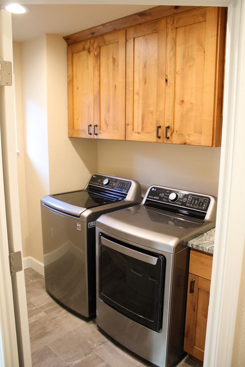 Tiny photo for 237 Willow Way, Talent, OR 97540 (MLS # 220212578)