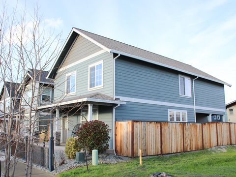 Tiny photo for 237 Willow Way, Talent, OR 97540 (MLS # 220212578)