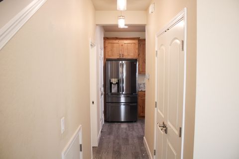 Tiny photo for 237 Willow Way, Talent, OR 97540 (MLS # 220212578)