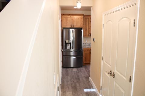 Tiny photo for 237 Willow Way, Talent, OR 97540 (MLS # 220212578)