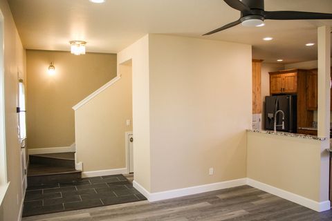 Tiny photo for 237 Willow Way, Talent, OR 97540 (MLS # 220212578)