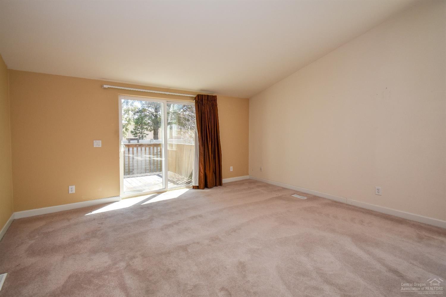 Pines At Sisters - Residential