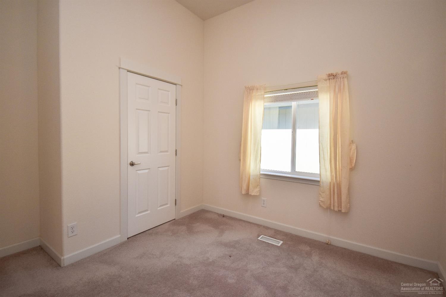 Pines At Sisters - Residential