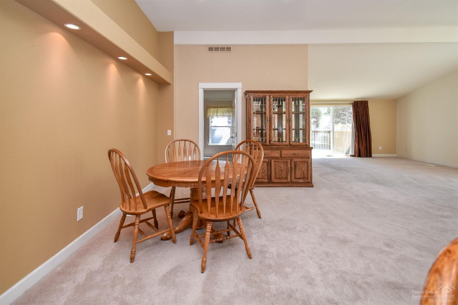 Pines At Sisters - Residential