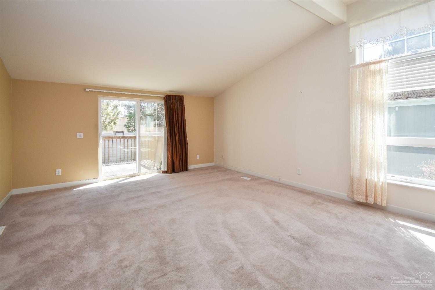 Pines At Sisters - Residential