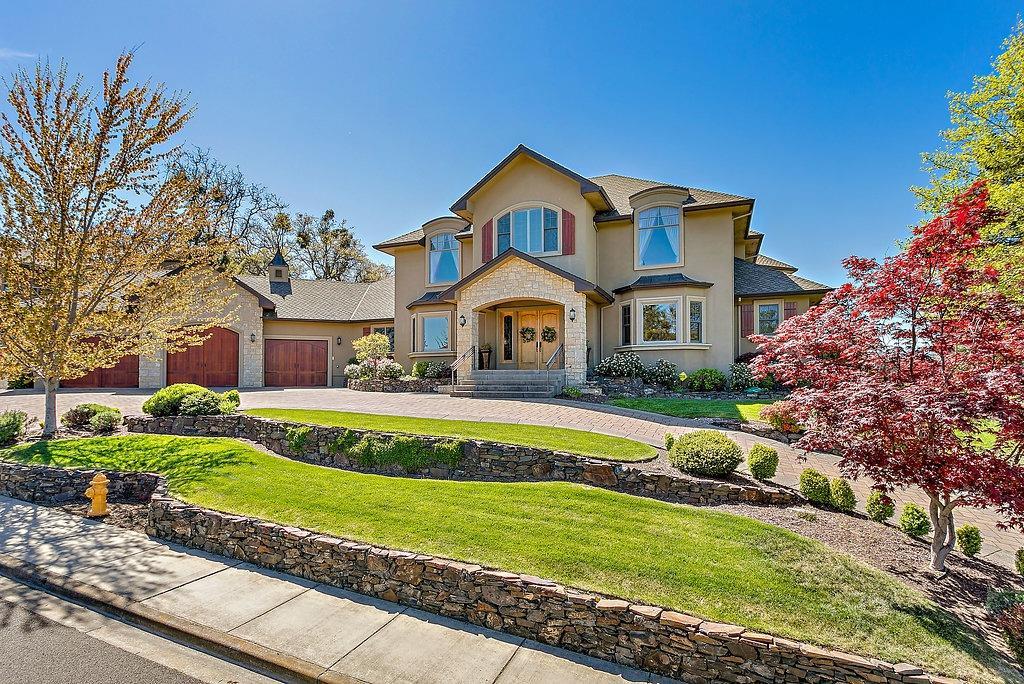 Castle Ridge Estates - Residential