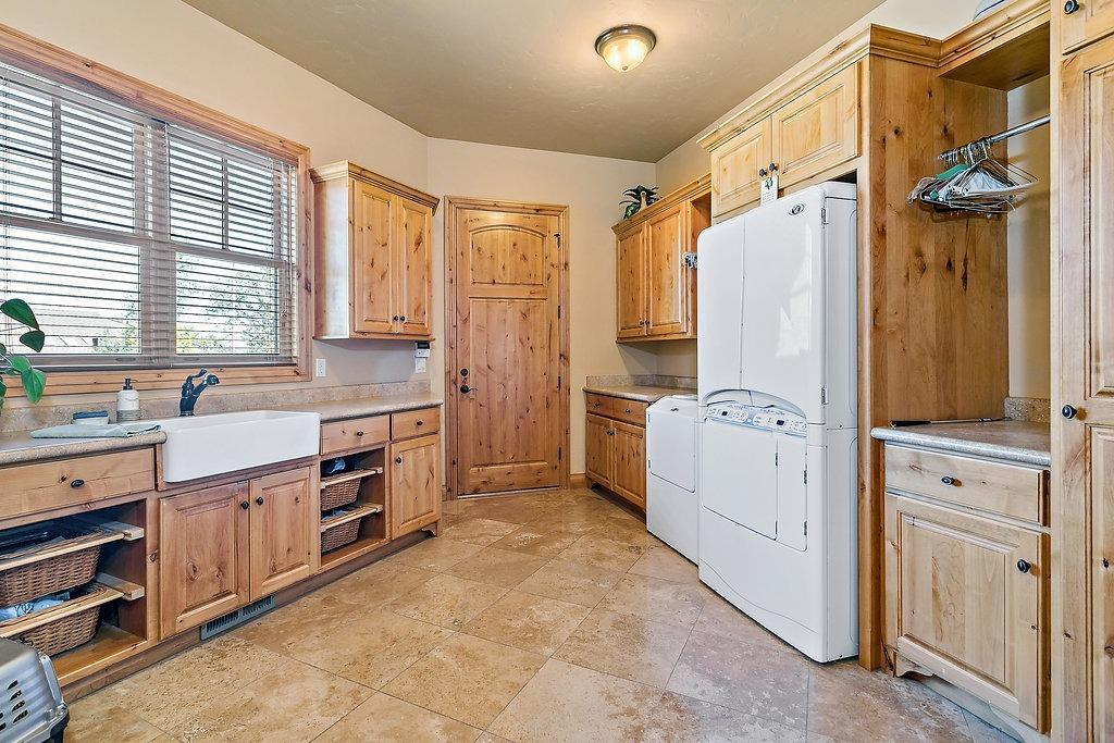 Castle Ridge Estates - Residential