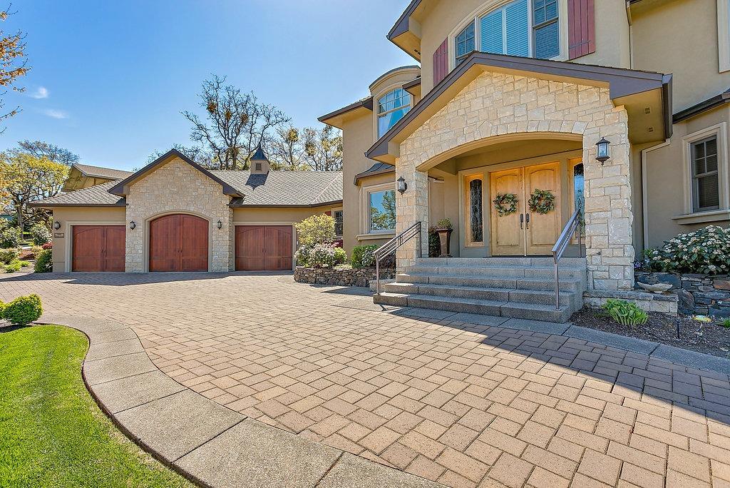 Castle Ridge Estates - Residential