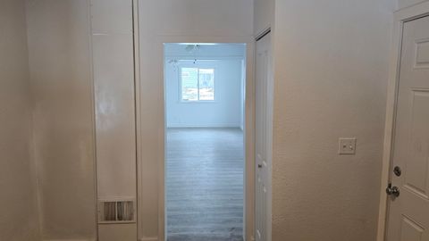 Tiny photo for 1558 Hope Street, Klamath Falls, OR 97603 (MLS # 220217812)