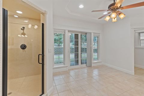 Tiny photo for 337 Daleo Drive, Grants Pass, OR 97527 (MLS # 220213231)