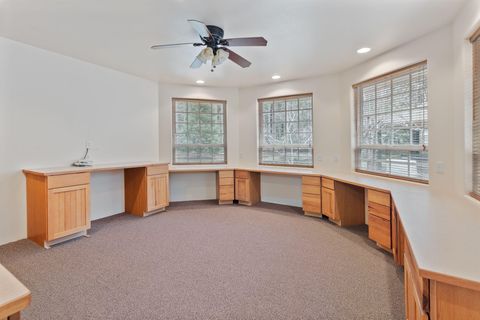 Tiny photo for 337 Daleo Drive, Grants Pass, OR 97527 (MLS # 220213231)