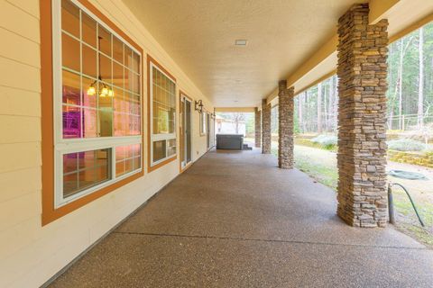 Tiny photo for 337 Daleo Drive, Grants Pass, OR 97527 (MLS # 220213231)