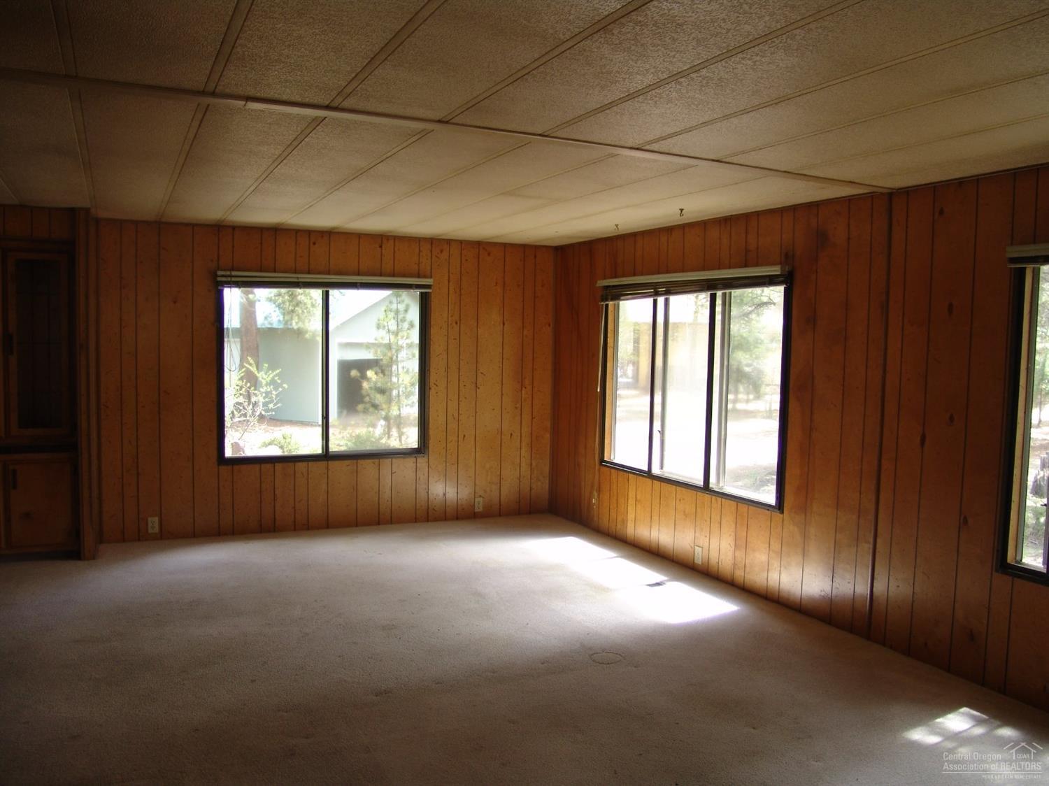 Ponderosa Pines East - Residential