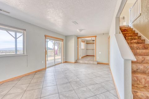 Tiny photo for 3244 SW 34th Street, Redmond, OR 97756 (MLS # 220220062)