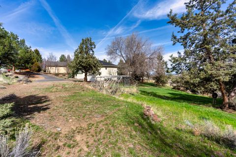 Tiny photo for 3244 SW 34th Street, Redmond, OR 97756 (MLS # 220220062)
