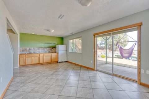 Tiny photo for 3244 SW 34th Street, Redmond, OR 97756 (MLS # 220220062)
