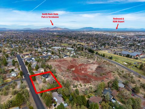 Tiny photo for 3244 SW 34th Street, Redmond, OR 97756 (MLS # 220220062)