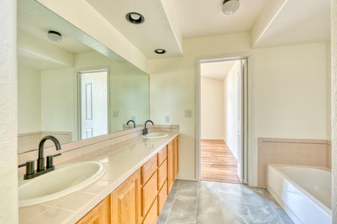 Tiny photo for 3244 SW 34th Street, Redmond, OR 97756 (MLS # 220220062)