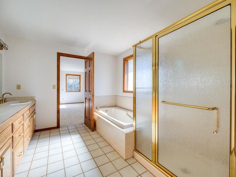 Tiny photo for 1990 Arlington Drive, Klamath Falls, OR 97601 (MLS # 220219898)