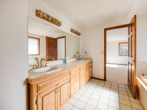 Tiny photo for 1990 Arlington Drive, Klamath Falls, OR 97601 (MLS # 220219898)