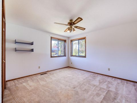 Tiny photo for 1990 Arlington Drive, Klamath Falls, OR 97601 (MLS # 220219898)