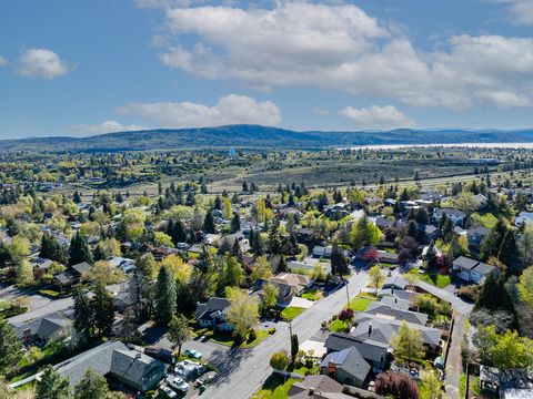 Tiny photo for 1990 Arlington Drive, Klamath Falls, OR 97601 (MLS # 220219898)