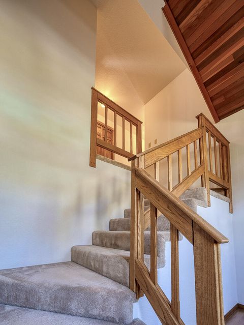 Tiny photo for 1990 Arlington Drive, Klamath Falls, OR 97601 (MLS # 220219898)