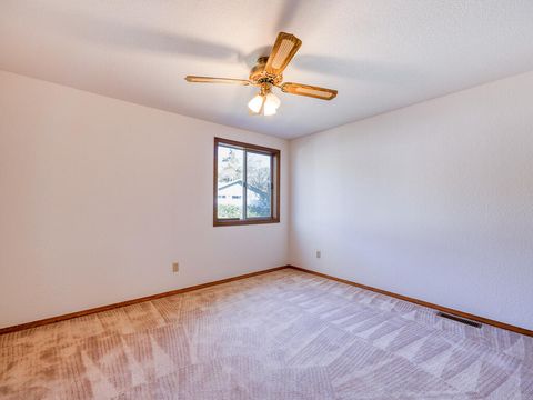 Tiny photo for 1990 Arlington Drive, Klamath Falls, OR 97601 (MLS # 220219898)
