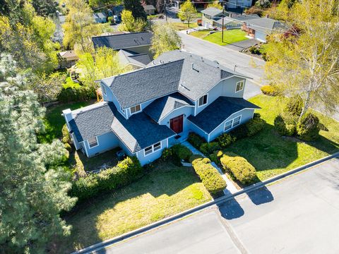 Tiny photo for 1990 Arlington Drive, Klamath Falls, OR 97601 (MLS # 220219898)