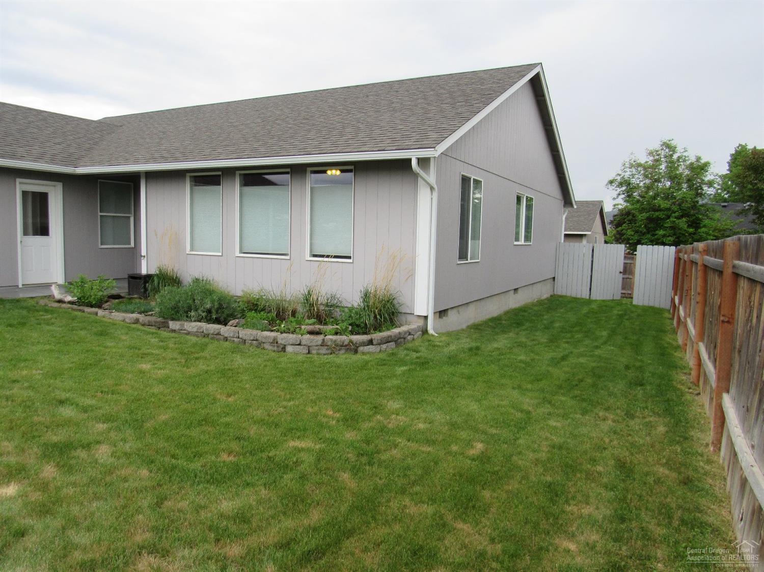 Palisades Estate - Residential