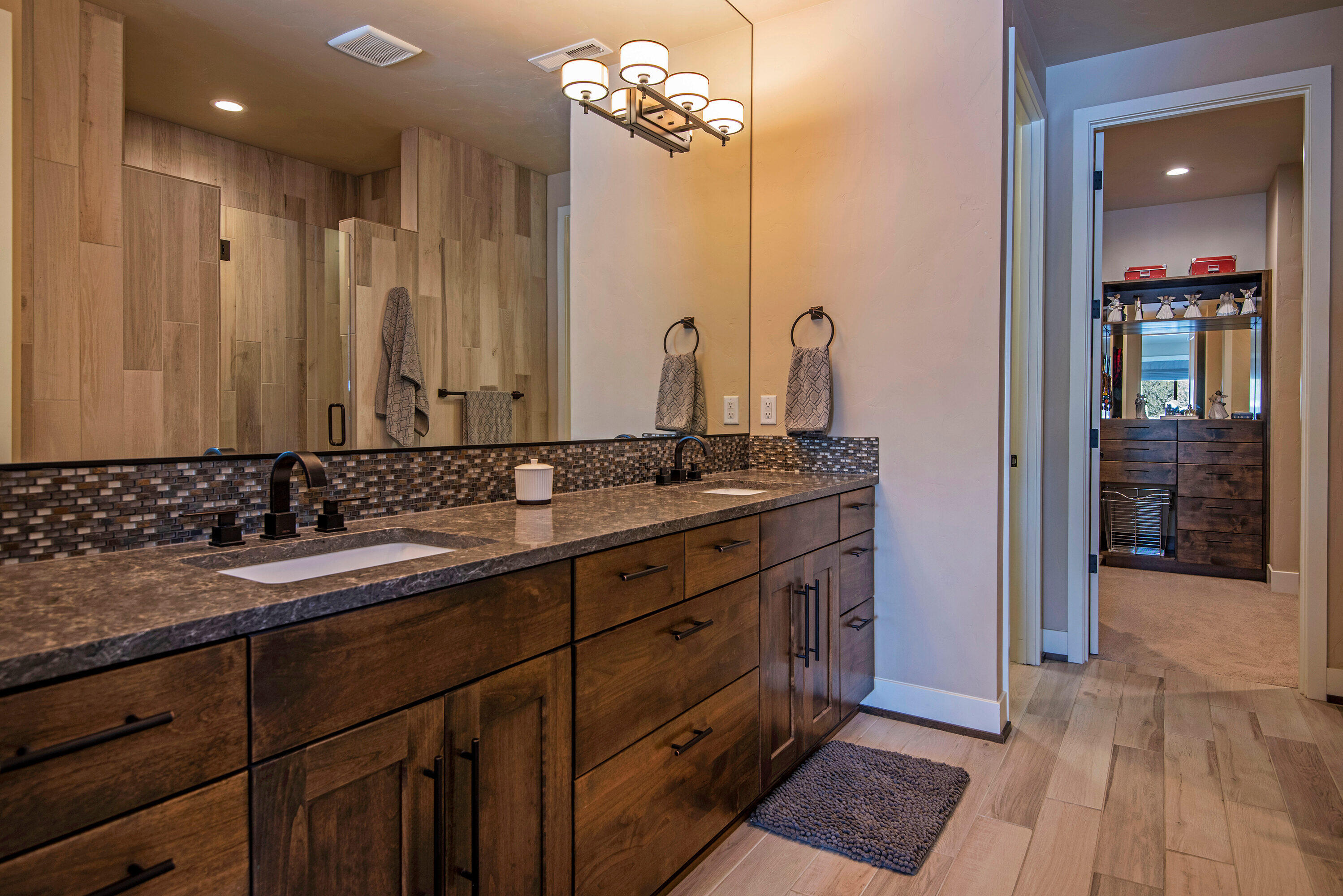 Broken Top - Residential