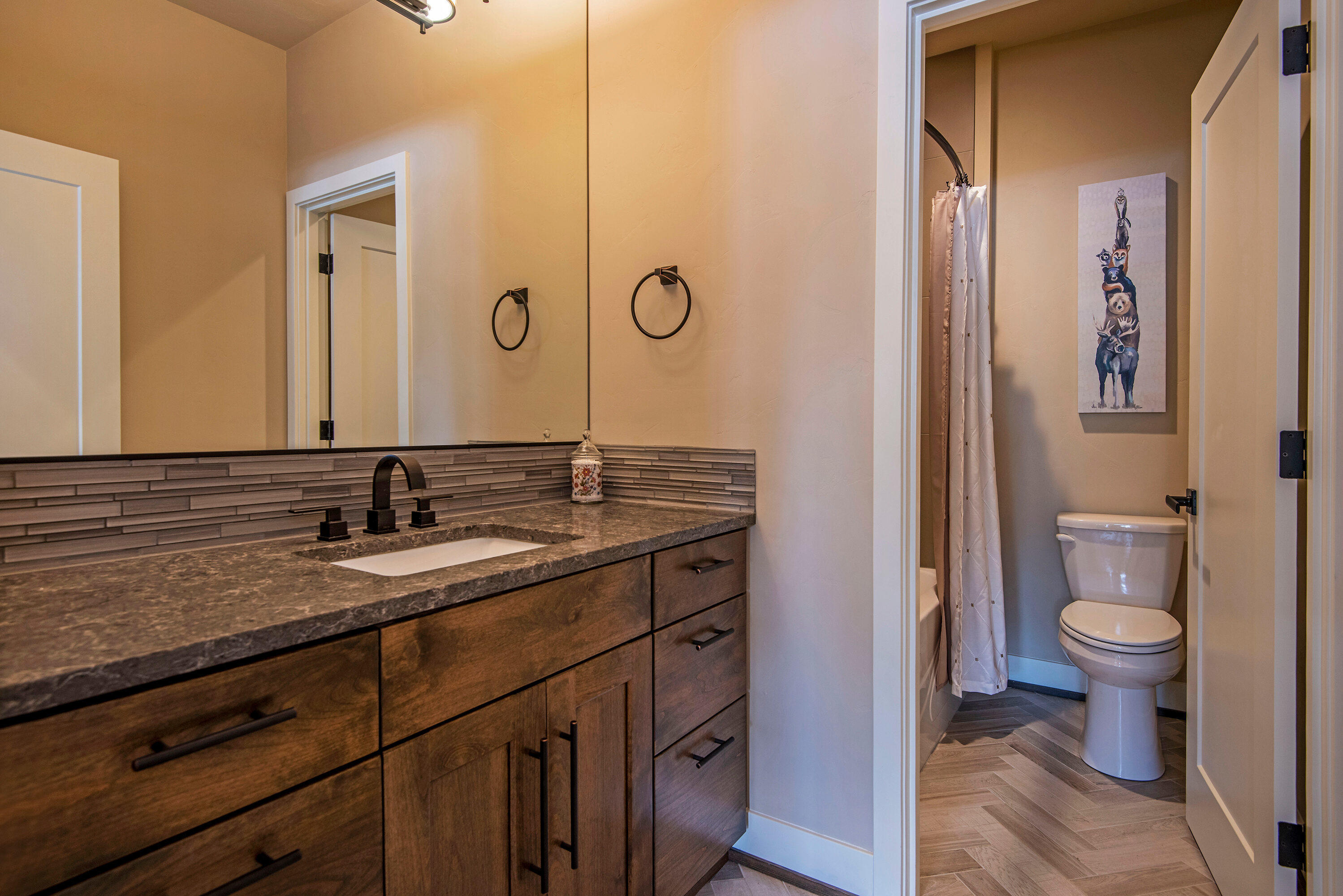 Broken Top - Residential