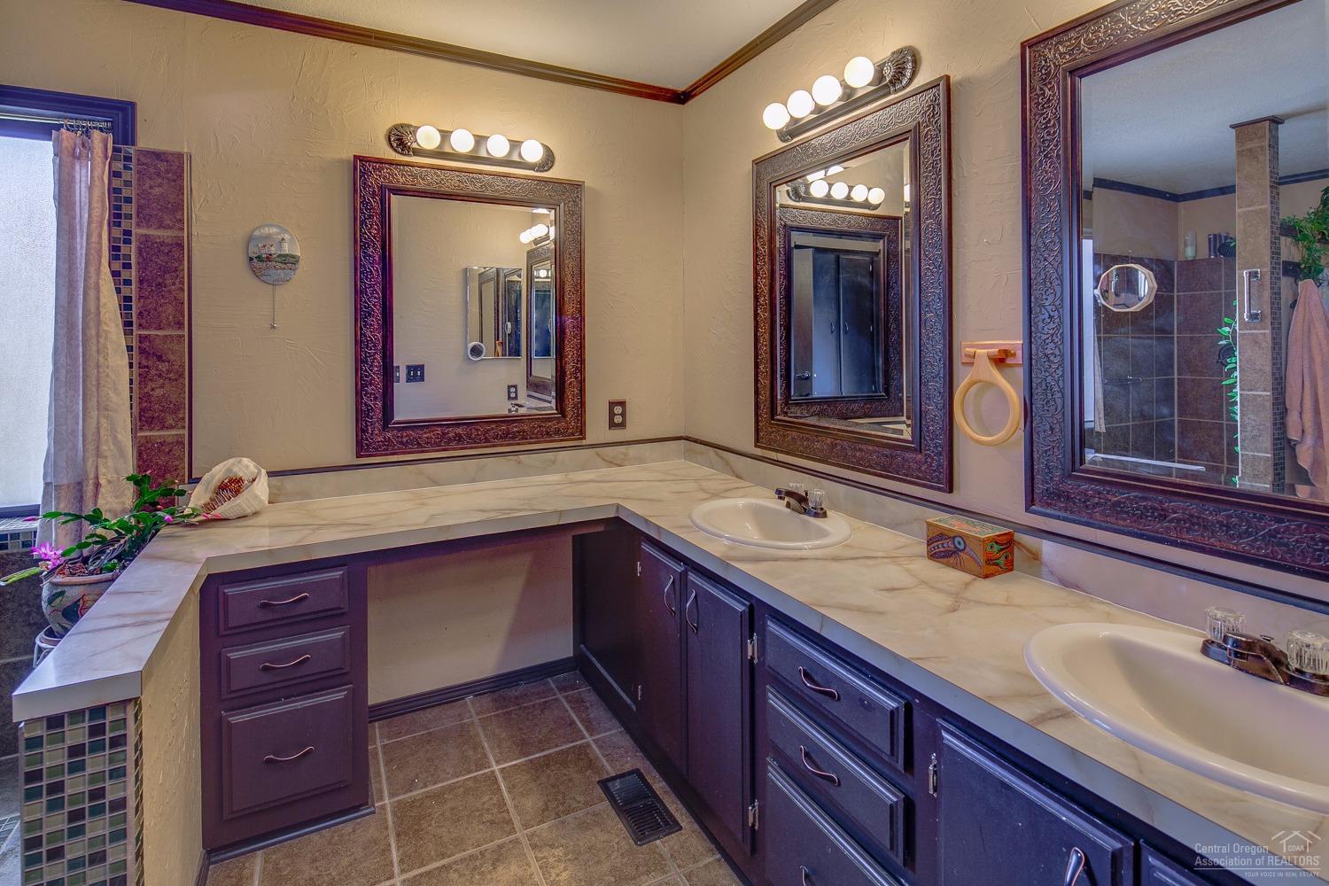 Odin Crest Estate - Residential