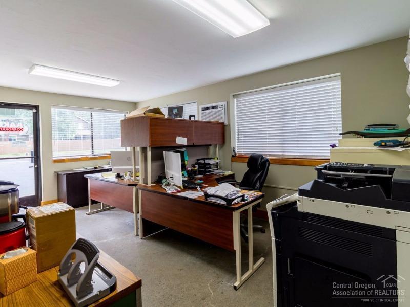 CLAB - Commercial Sale