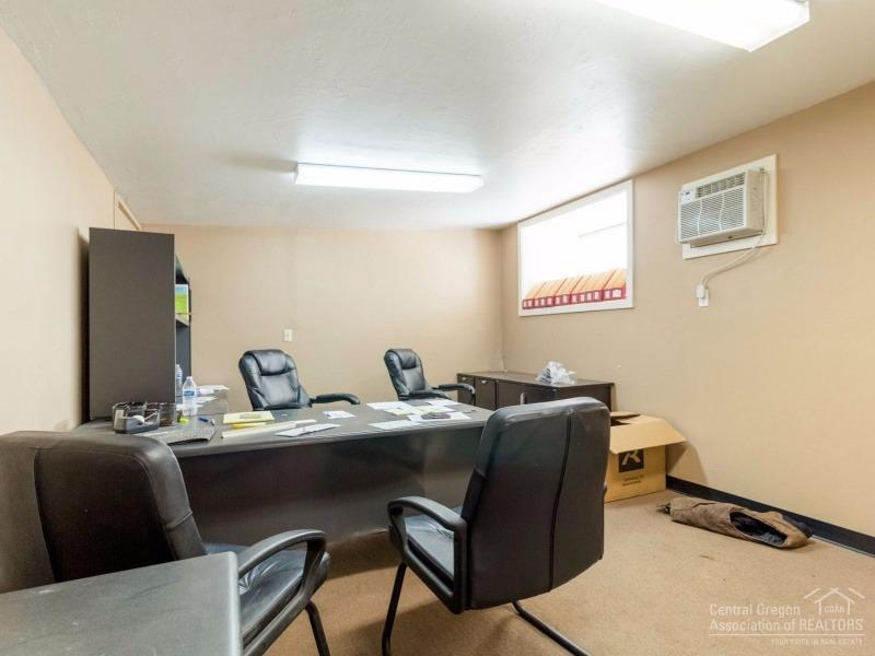 CLAB - Commercial Sale