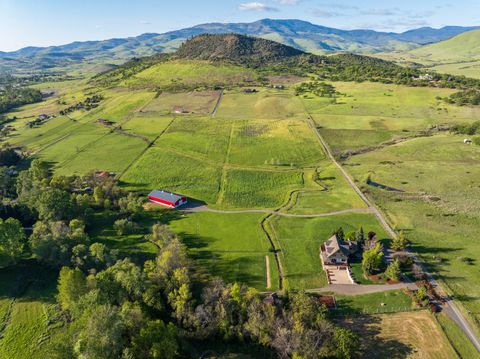 Tiny photo for 5293 Oregon 66, Ashland, OR 97520 (MLS # 220219782)