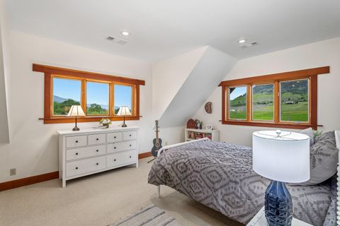 Tiny photo for 5293 Oregon 66, Ashland, OR 97520 (MLS # 220219782)