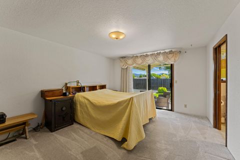 Tiny photo for 2900 Lois Lane, Grants Pass, OR 97527 (MLS # 220220203)