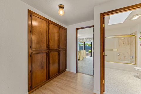 Tiny photo for 2900 Lois Lane, Grants Pass, OR 97527 (MLS # 220220203)