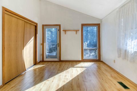 Tiny photo for 15863 Dawn Road, La Pine, OR 97739 (MLS # 220209630)