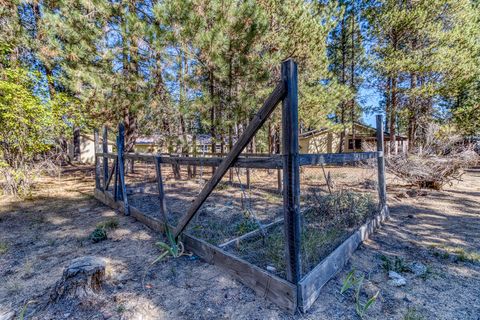 Tiny photo for 15863 Dawn Road, La Pine, OR 97739 (MLS # 220209630)