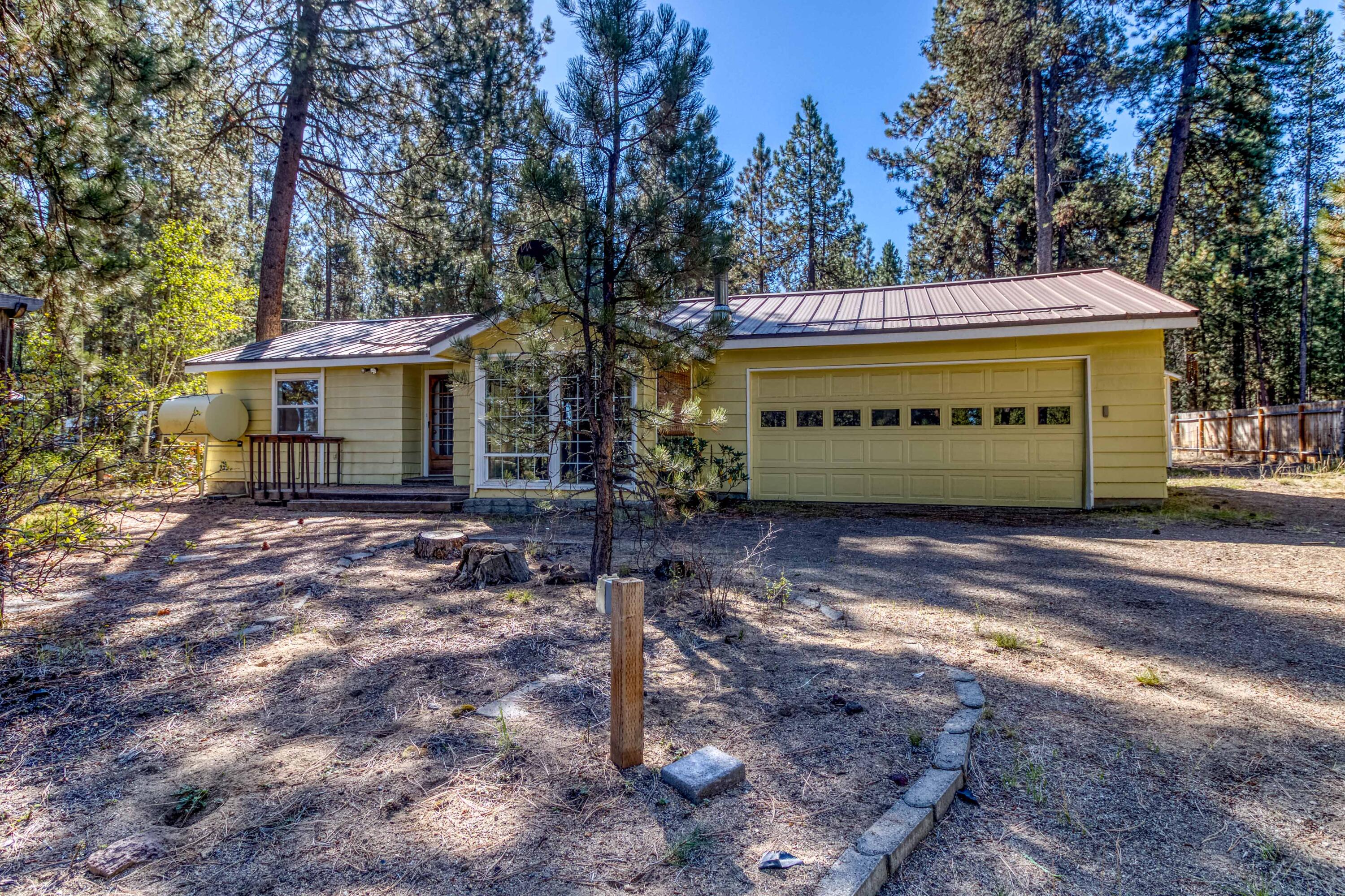 15863 Dawn Road