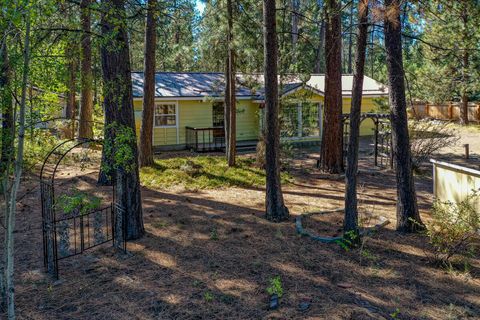 Tiny photo for 15863 Dawn Road, La Pine, OR 97739 (MLS # 220209630)