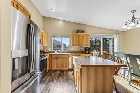 Tiny photo for 16485 Cassidy Drive, La Pine, OR 97739 (MLS # 220210769)