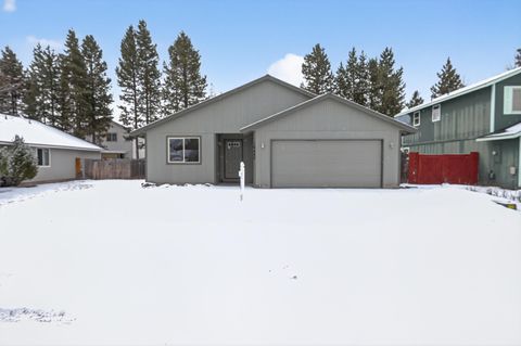 Tiny photo for 16485 Cassidy Drive, La Pine, OR 97739 (MLS # 220210769)